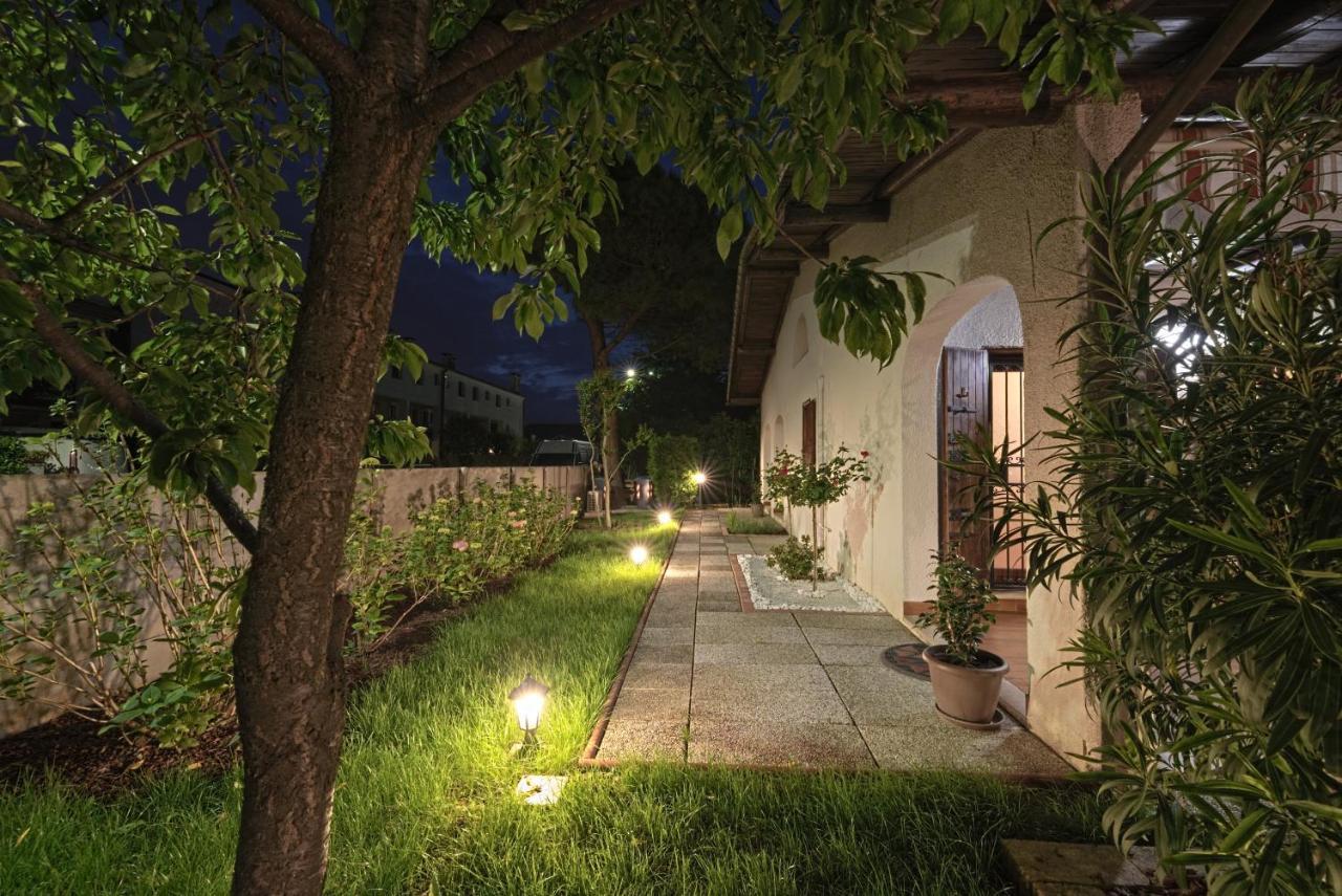Villa Vecchia Favola House à Quarto dʼAltino Extérieur photo